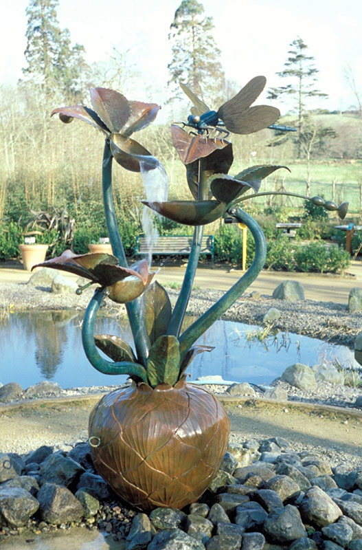 Kinetic-Blooms_bronze_water_feature